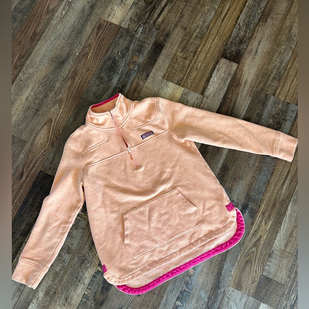 Vineyard vines sweatshirt